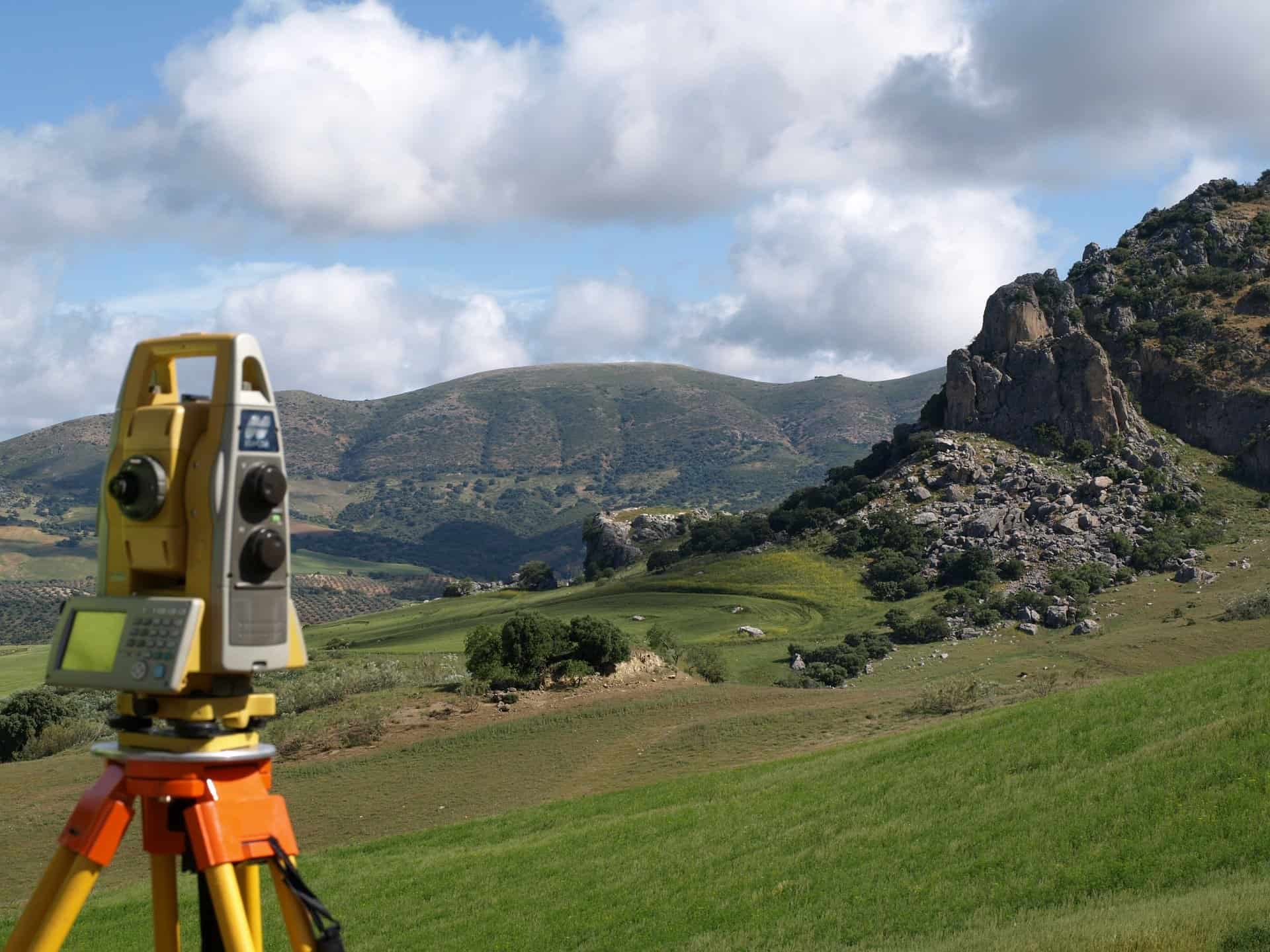 O Que é Levantamento Topográfico Alcance Engenharia Jr 8305